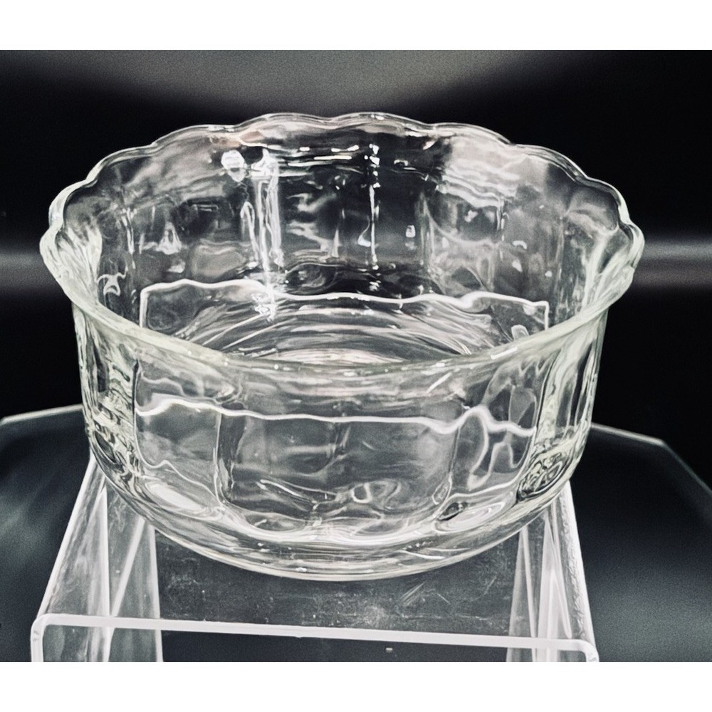 Vintage Heavy Clear Glass Serving‎ Bowl W Scalloped Rim 5 1/2 in